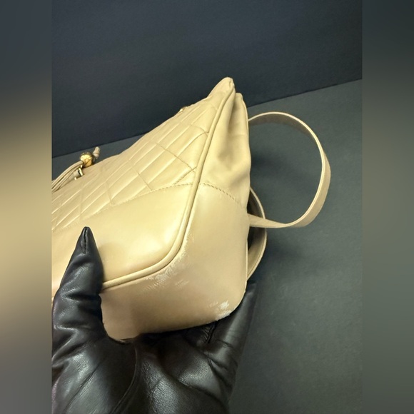 Chanel Metellase Chain Shoulder Bag - Picture 8 of 16